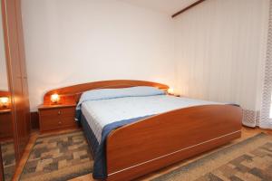 Zdjęcie z galerii obiektu Apartments by the sea Muline, Ugljan - 8520 w mieście Donje Selo