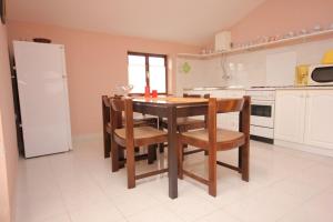 Fotografie z fotogalerie ubytování Apartments by the sea Preko, Ugljan - 8522 v destinaci Poljana