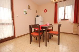 Fotografie z fotogalerie ubytování Apartments by the sea Preko, Ugljan - 8522 v destinaci Poljana