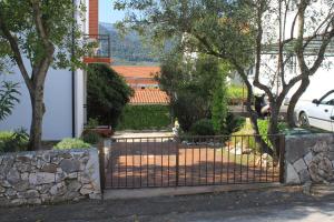 Vonkajšia záhrada v ubytovaní Apartments with parking spaces Stari Grad, Hvar - 8708