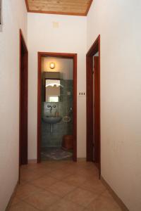 Bilik mandi di Apartment Zastupac 8761a