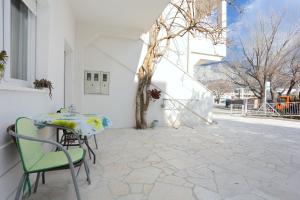 Fotografia z galérie ubytovania Apartments with a parking space Omis - 10351 v Omise