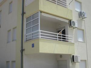 Balkón alebo terasa v ubytovaní Apartments with a parking space Kastel Stafilic, Kastela - 11006