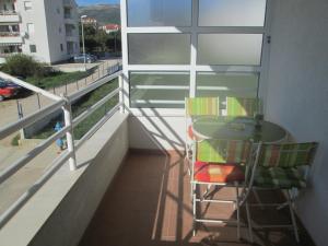 Balkón alebo terasa v ubytovaní Apartments with a parking space Kastel Stafilic, Kastela - 11006