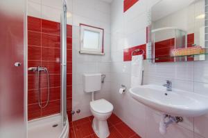 Kúpeľňa v ubytovaní Apartment Brist 11078c + 17 fotografií
