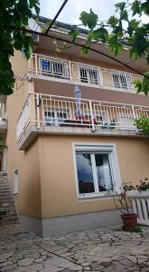 Fotografia z galérie ubytovania Apartments with a parking space Novi Vinodolski - 11127 v Novom Vindolskom