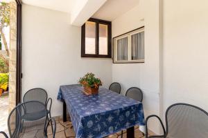Fotografia z galérie ubytovania Apartments with parking spaces Supetar, Brac - 11278 v Supetare
