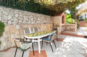Fotografia z galérie ubytovania Apartments with a parking space Mali Losinj (Losinj) - 11344 v Mali Lošinj