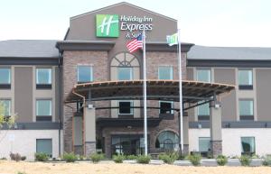 una representación de la parte delantera del Holiday inn express hotel en Holiday Inn Express Hotel & Suites Glasgow by IHG, en Glasgow