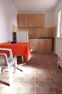 Fotografia z galérie ubytovania Seaside secluded apartments Cove Rapak, Hvar - 8767 v destinácii Gdinj