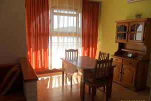 Fotografie z fotogalerie ubytování Apartments by the sea Tisno, Murter - 11289 v destinaci Tisno