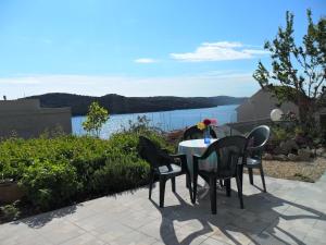 Fotografie z fotogalerie ubytování Apartments by the sea Tisno, Murter - 11289 v destinaci Tisno