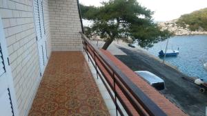 Zdjęcie z galerii obiektu Apartment Zaklopatica 8341c w mieście Lastovo