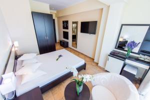 Кухня или мини-кухня в Hotel Prestige
