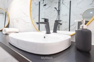 Łazienka w obiekcie Apartamenty Na Szlaku, MyWeek