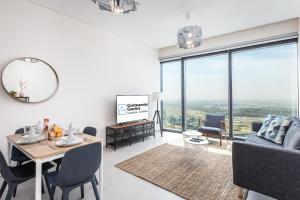 TV/Unterhaltungsangebot in der Unterkunft 72 floor 2BR at the Address JBR with Marina Views!