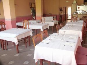 Photo de la galerie de l'établissement Hostal CC, à Aranda de Duero