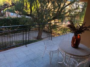 A balcony or terrace at APARTAMENTO KORINTO
