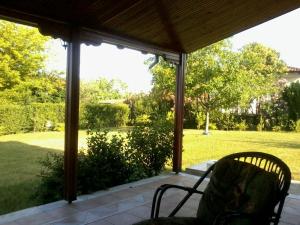 Vonkajšia záhrada v ubytovaní Private two-floor holiday house in Leptokaria