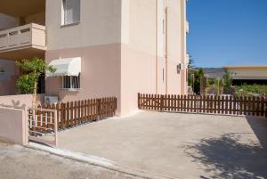 Balkón nebo terasa v ubytování Peris House Souda