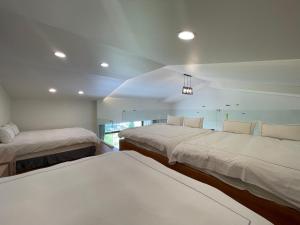Letto o letti in una camera di Jabez II