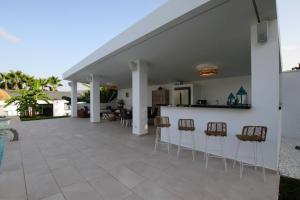 A balcony or terrace at TESS Villa Le Clos Fleury
