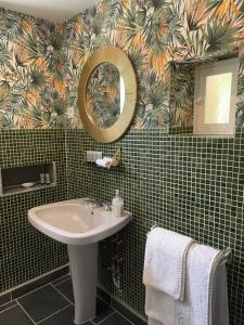 Kúpeľňa v ubytovaní Petit Murier