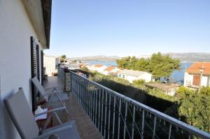 Balkón nebo terasa v ubytování Apartments by the sea Arbanija, Ciovo - 11592