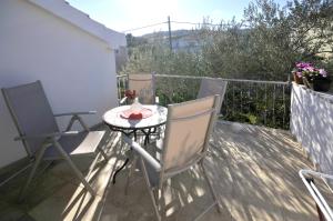 Balkón nebo terasa v ubytování Apartments by the sea Arbanija, Ciovo - 11592
