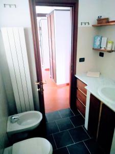 A bathroom at Villa Maia