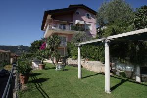 A garden outside Villa Ai Colli