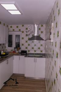A kitchen or kitchenette at CASA LO PASTELER