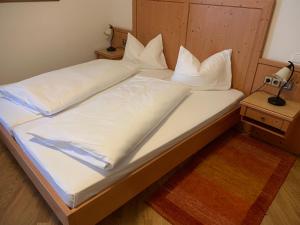 Postel nebo postele na pokoji v ubytování Landgasthof Krone