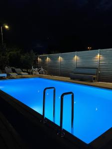 Bazén v ubytování Pool Garden-Oaza nebo v jeho okolí