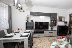 Fotografia z galérie ubytovania casa Penélope fronte spiaggia parcheggio 2 camere v destinácii Giannella