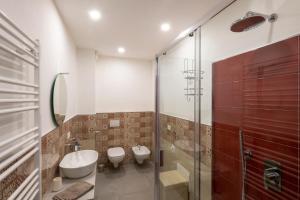 A bathroom at Dream Baveno
