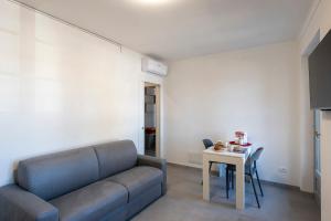 A seating area at Dream Baveno