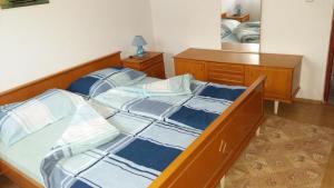 Zdjęcie z galerii obiektu Apartments with a parking space Razanac, Zadar - 11429 w Ražancu