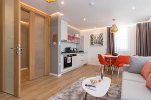 Kuchyň nebo kuchyňský kout v ubytování Mayisa Apartments