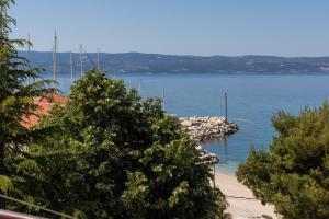 Fotografia z galérie ubytovania Apartments by the sea Sumpetar, Omis - 11462 v destinácii Jesenice