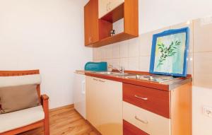 Fotografia z galérie ubytovania Apartments with a parking space Novi Vinodolski - 11523 v Novom Vindolskom
