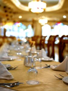 Reštaurácia alebo iné gastronomické zariadenie v ubytovaní Toledo Amman Hotel