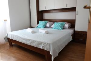Fotografie z fotogalerie ubytování Apartments with a parking space Bol, Brac - 11568 v destinaci Bol + 11 fotografií