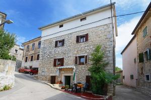Fotografie z fotogalerie ubytování Apartments with a parking space Visnjan, Central Istria - Sredisnja Istra - 11585 v destinaci Višnjan
