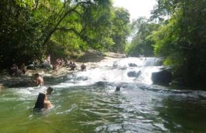 Afbeelding uit fotogalerij van Chalé Luso Brasileiro 1 térreo in Penedo