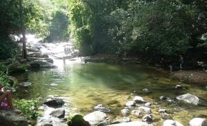 Afbeelding uit fotogalerij van Chalé Luso Brasileiro 1 térreo in Penedo