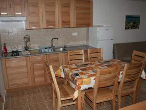 Zdjęcie z galerii obiektu Apartments by the sea Vrboska (Hvar) - 13930 w mieście Vrboska