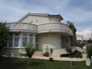 Fotografie z fotogalerie ubytování Apartments with a parking space Vodice - 13997 v destinaci Vodice
