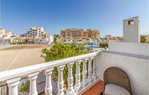 Balkon lub taras w obiekcie Stunning Home In Torrevieja With Wifi