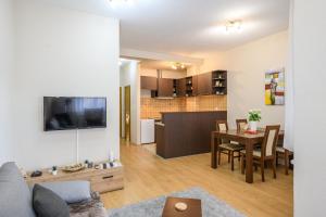 Kuchyň nebo kuchyňský kout v ubytování Lux Apartman D&N